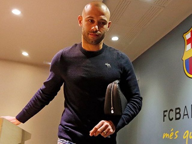 NÓNG: Javier Mascherano ký hợp đồng mới với Barcelona